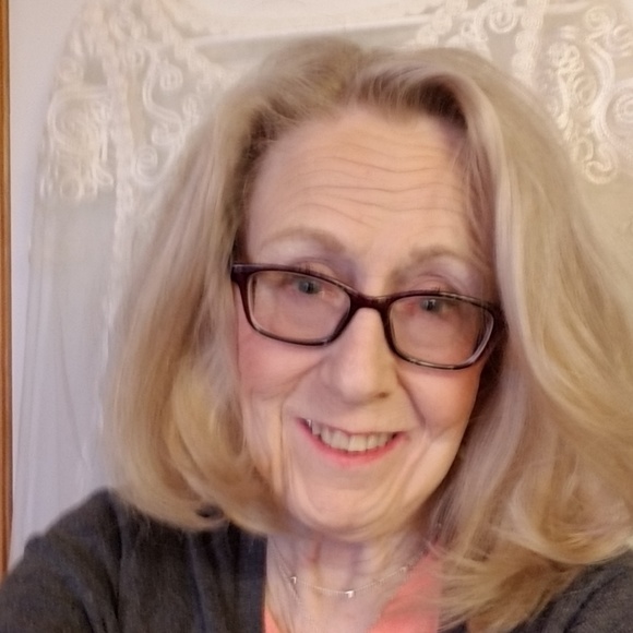 Meet your Posher, Janie - Picture 1 of 7